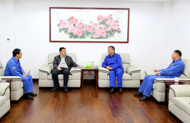 新安縣縣委常委、宣傳部部長(zhǎng)王宜陽到萬基控股集團(tuán)調(diào)研