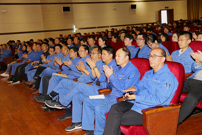 萬基控股集團(tuán)舉行“出彩新時代 逐夢新征程”主題報告會