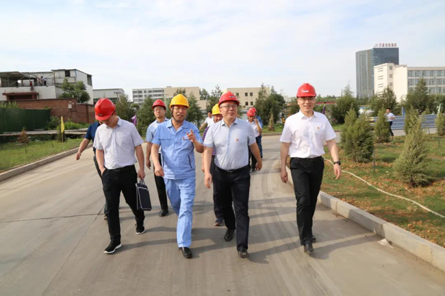 市發(fā)改委主任王瑞一行到萬(wàn)基調(diào)研2×66萬(wàn)千瓦機(jī)組項(xiàng)目建設(shè)進(jìn)展情況